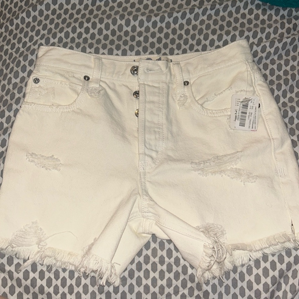 white free people shorts!